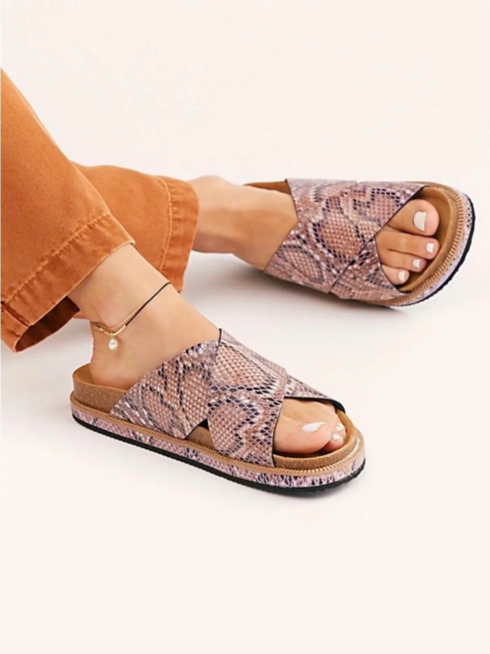 Free People Sidelines Footbed Sandals in Sz 39